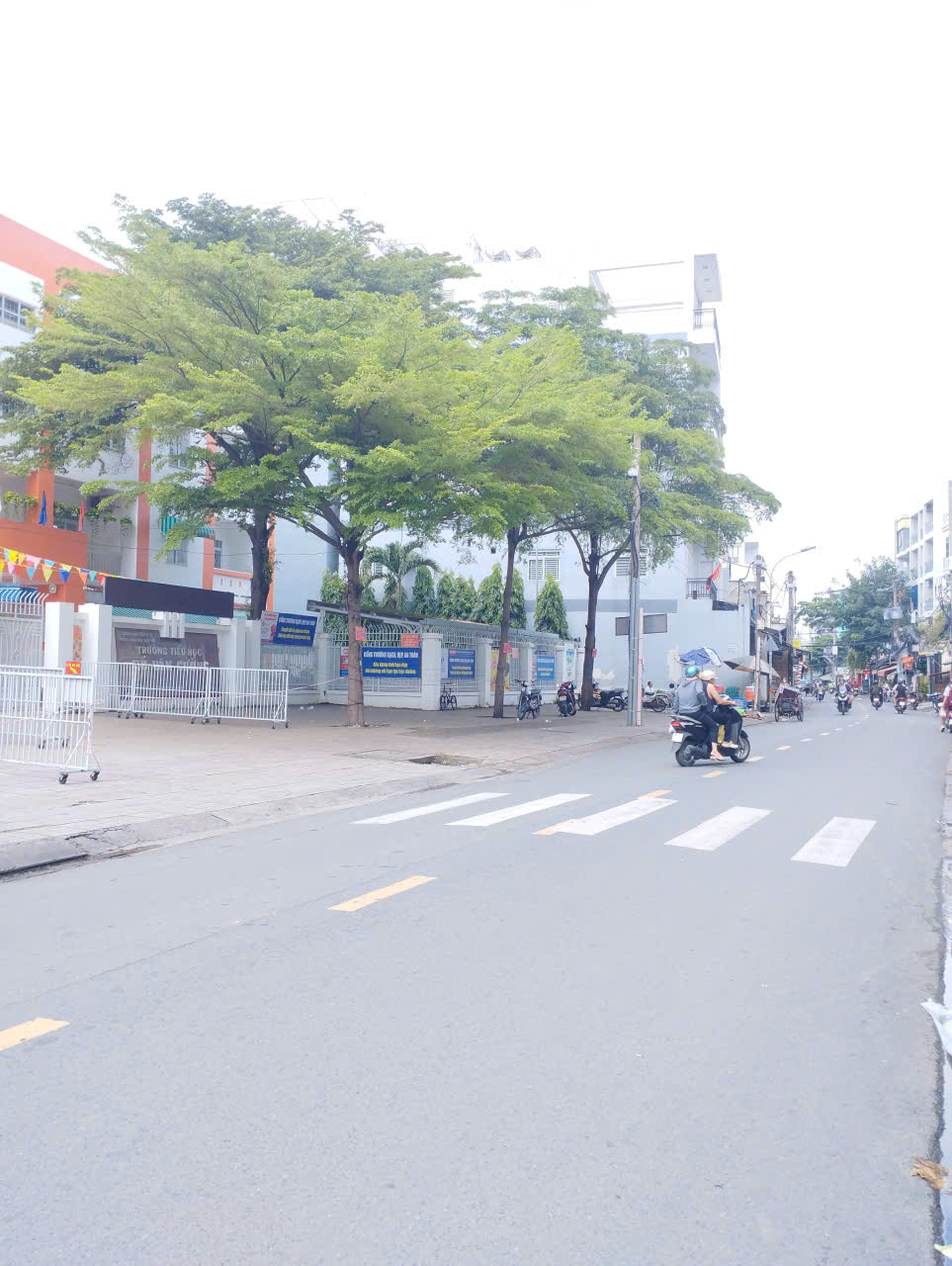 HiếmTrịnh Đình Trọng - 70m - HXH 8m Thông Kinh Doanh sát Q11