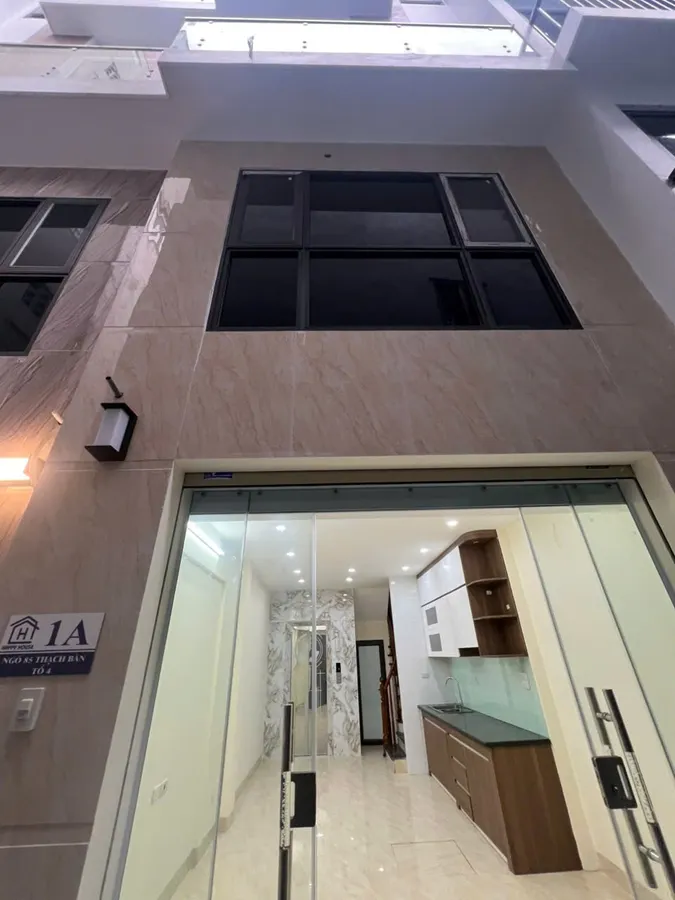 BÁN NHÀ MỚI-ĐẸP Ở LUÔN Phố Thạch Bàn -Long Biên 38m2 X 6 tầng 8 tỷ.