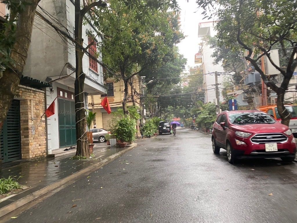 BÁN GẤP! SIÊU PHẨM PHÂN LÔ TƯ ĐÌNH, CỔ LINH, LONG BIÊN-KINH DOANH ĐỈNH-Ô TÔ TRÁNH NHAU- GIÁ TỐT