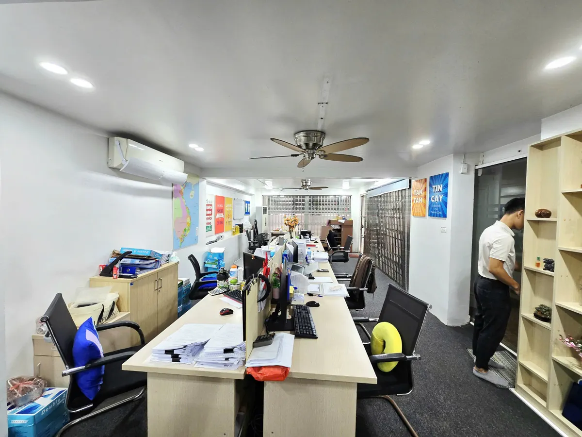 Bán Nhà Huy Du. Nam Từ Liêm. Lô Góc. Ô Tô. DT 131m2. MT 14m. 4 Tầng. Giá 48,2 Tỷ.