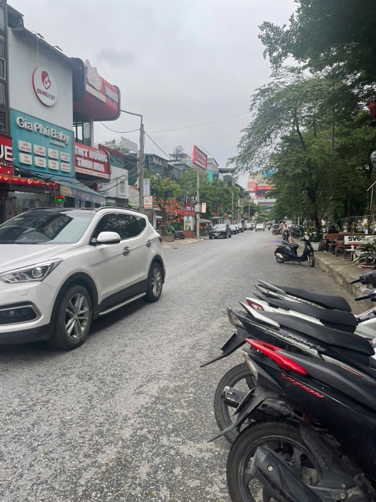 NGÔI NHÀ GIỮA PHỐ VÀNG – CHỈ DÀNH CHO NGƯỜI CÓ DUYÊN