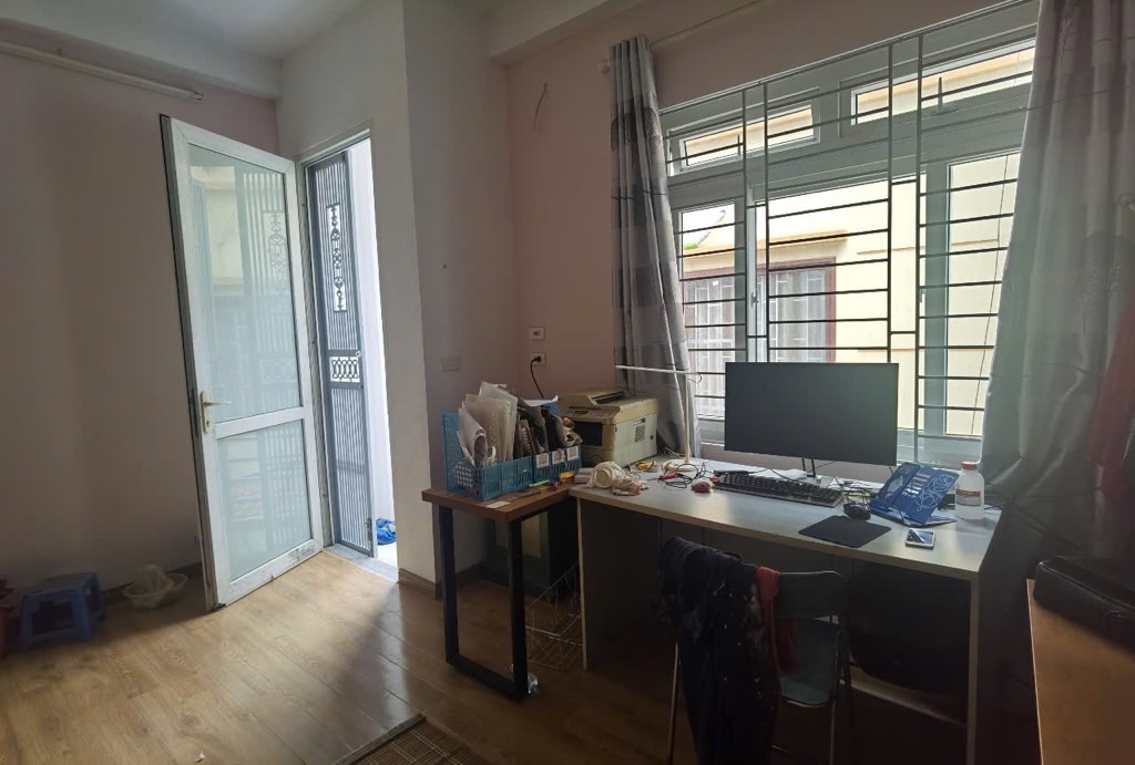 47m2 - 1