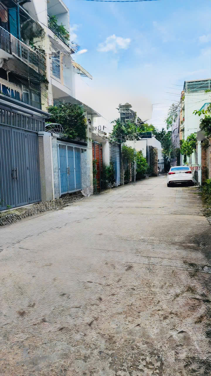 Quận 10 – HXH Tô Hiến Thành – Tòa nhà 5 tầng thang máy – dòng tiền 800tr/năm – giá 16.5