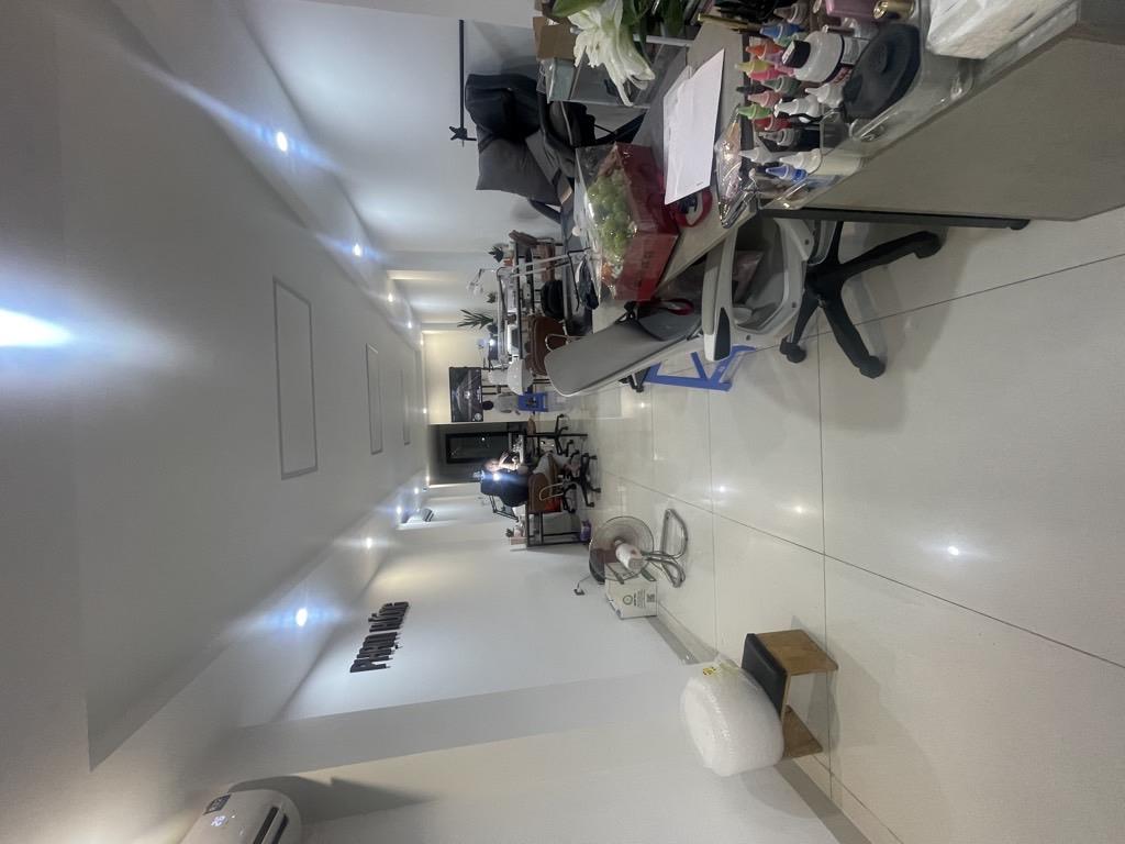 Nhà mặt đường Tân Phong, 40m2, 5 tầng, ô tô tránh, gần UBND Thượng Cát