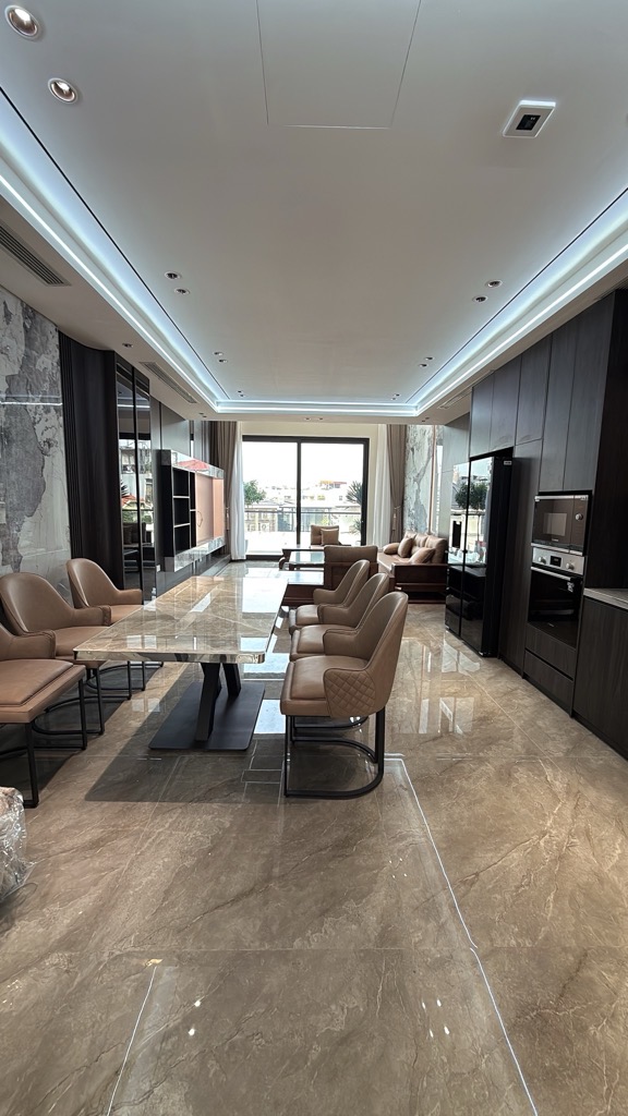 Bán nhà phố Linh Lang, 6 tầng thang máy, 2 mặt thoáng, 20 tỷ