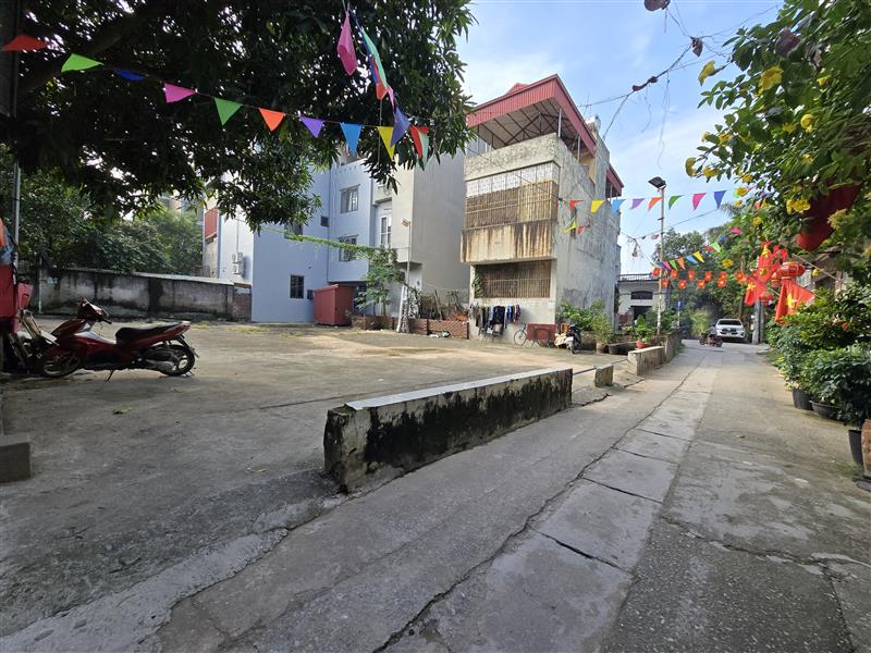 Bán đất thúy lĩnh 58M lô góc 2 mặt tiền ô tô tránh dừng đỗ hoàng mai