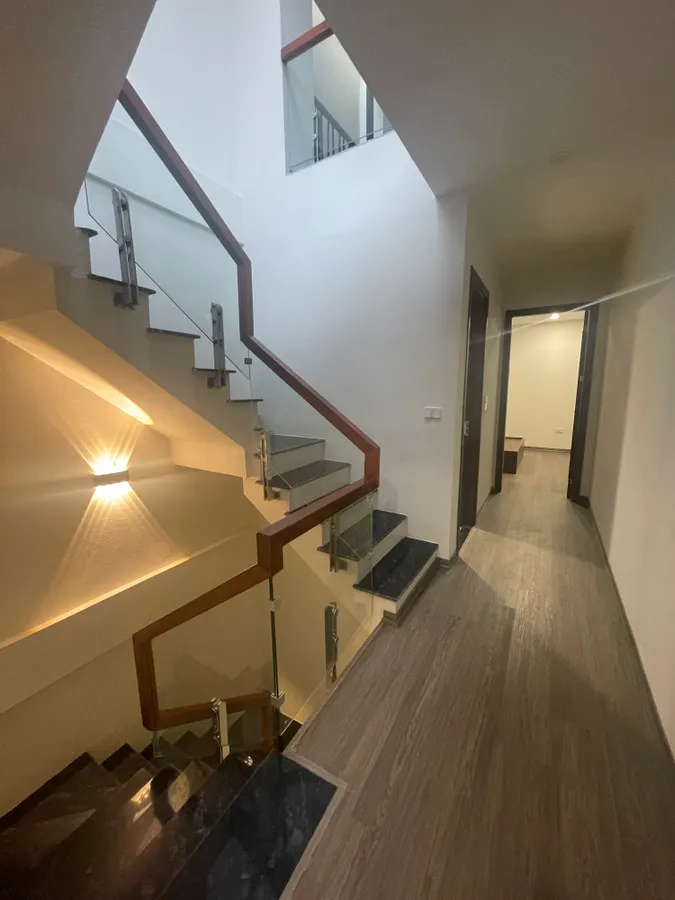 NHAF ĐẸP DÂN XÂY FULL NỘI THẤT GẦN Ô TÔ 10M TRUNG TÂM PHỐ Ngọc Thụy 42m2 X 4 Tầng 9 tỷ Long Biên Hà Nội.