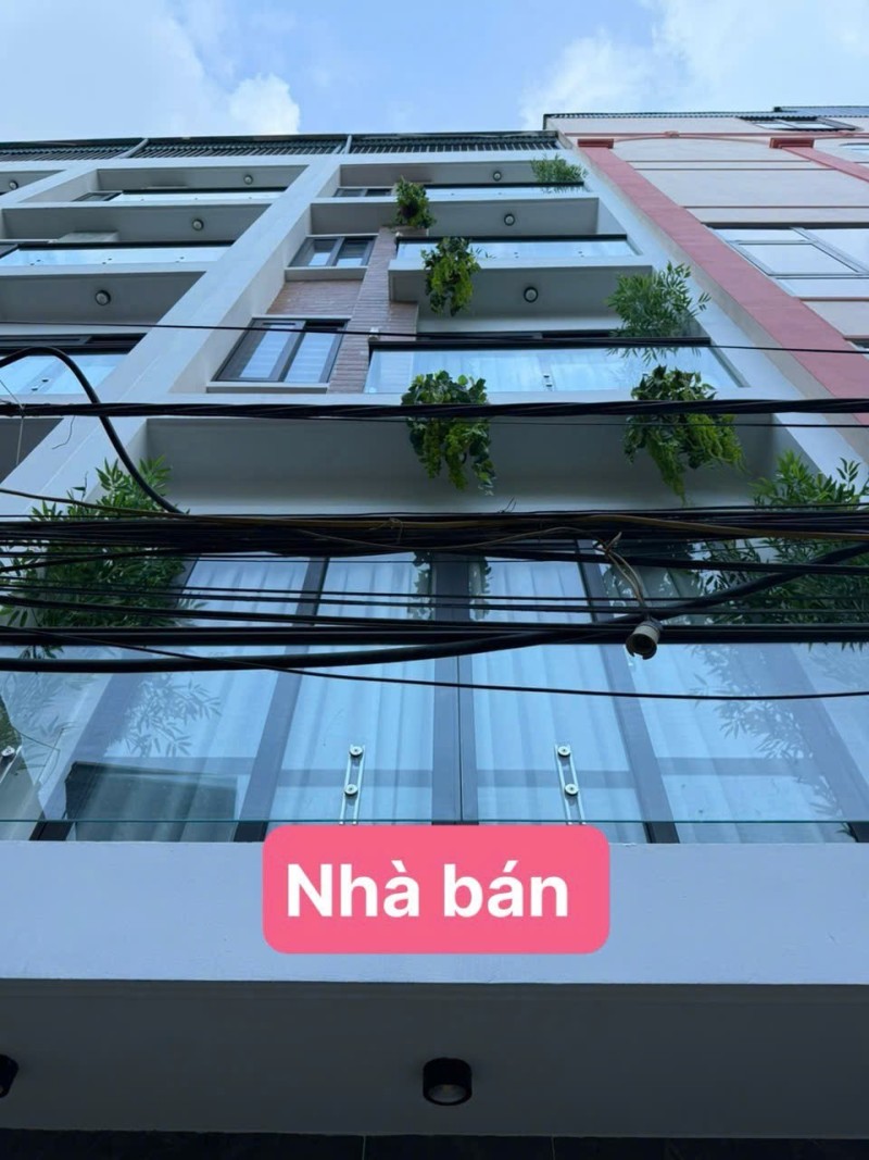 NHÀ MỚI ĐẸP FULL NỘI THẤT Phố Nguyễn Văn Linh 40m2 X 6 Tầng MT 3.8m, 9.6 tỷ Long Biên.