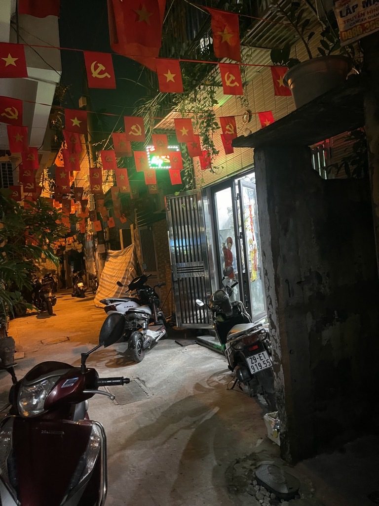 920 triệu bán nhà ngõ 13 lĩnh nam 2 tầng 20M ô tô tránh hoàng mai