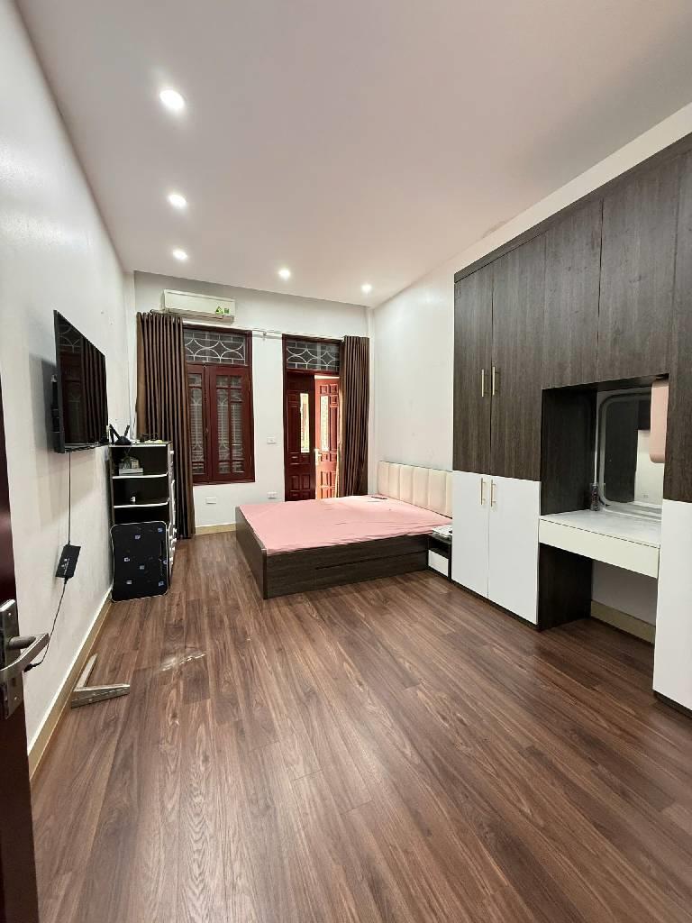 Bán nhà mặt phố Cầu Noi, 38m2, 5 tầng mới đẹp, ô tô tránh, giá 7,9 tỷ