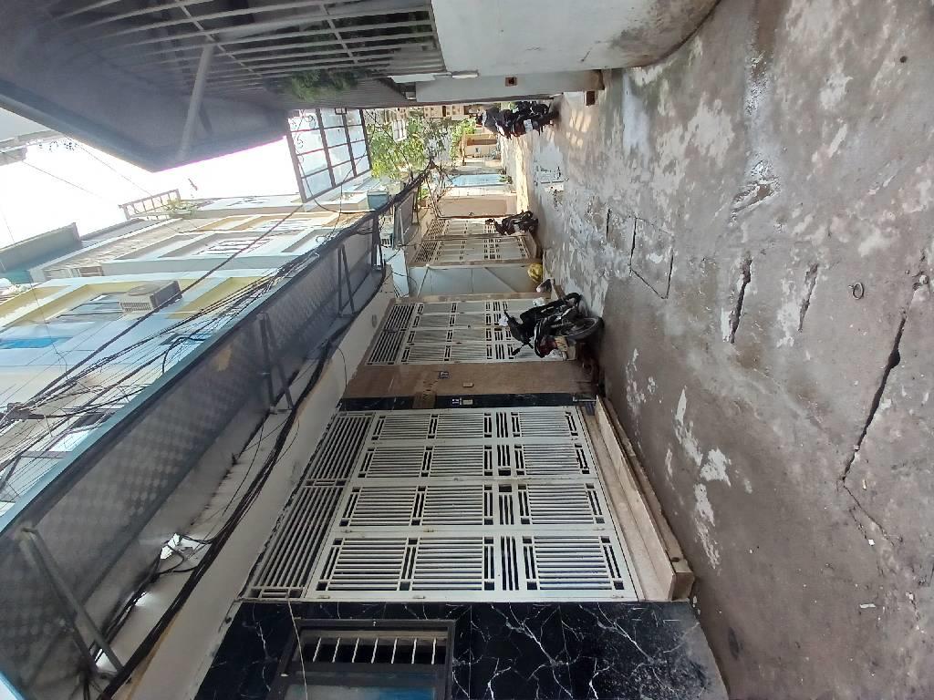 Nhà Thụy Phương – Cổ Nhuế 43m2, 5 tầng, 2 thoáng, ở cực sướng