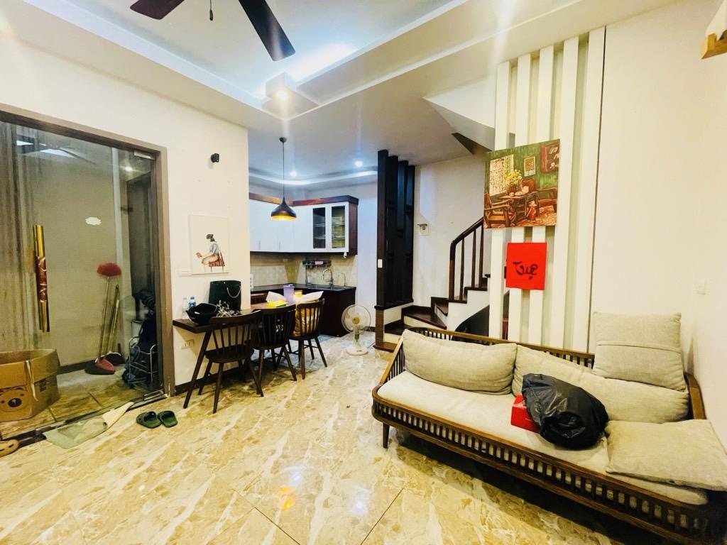 Bán nhà Xuân Phương, 42m2, 5 tầng, lô góc, ô tô đỗ cửa, giá 7,9 tỷ