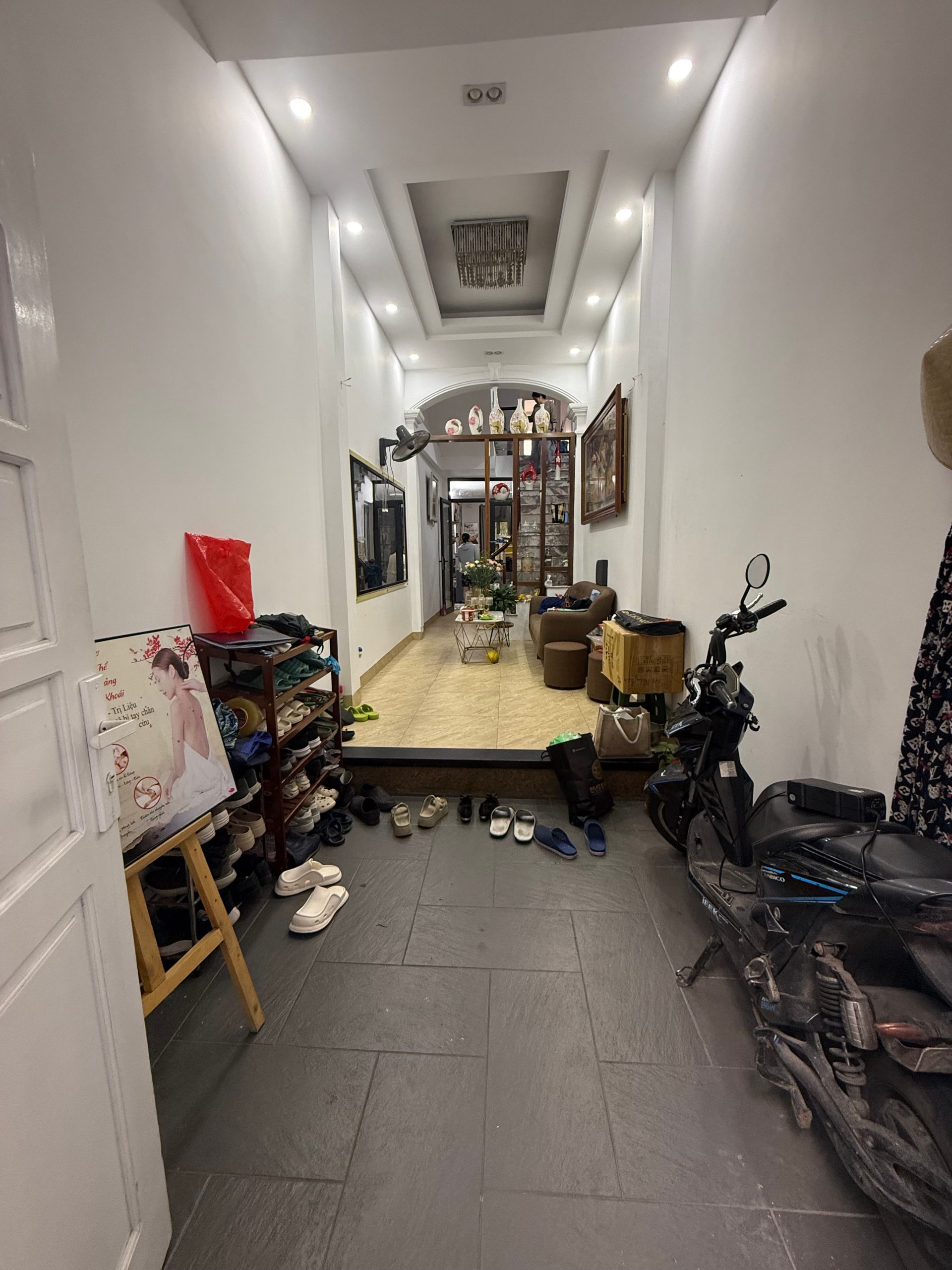 NHÀ ĐẸP NGỌC LÂM - 2 THOÁNG TRƯỚC SAU - NGÕ RỘNG 4M - 5 NGỦ RỘNG RÃI