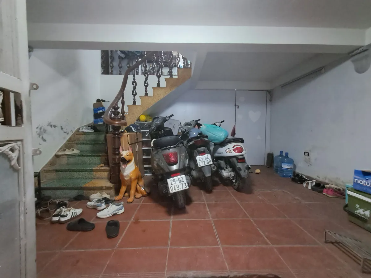 BÁN NHÀ MẶT NGÕ NGỌC KHÁNH - KINH DOANH ĐỈNH - LÔ GÓC BA THOÁNG - 20M RA PHỐ