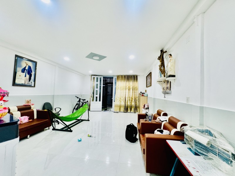 Bán nhà dọn vào ở ngay Phạm Thế Hiển 4,6x13 nở hậu hẻm to nhỉnh 4 tỷ