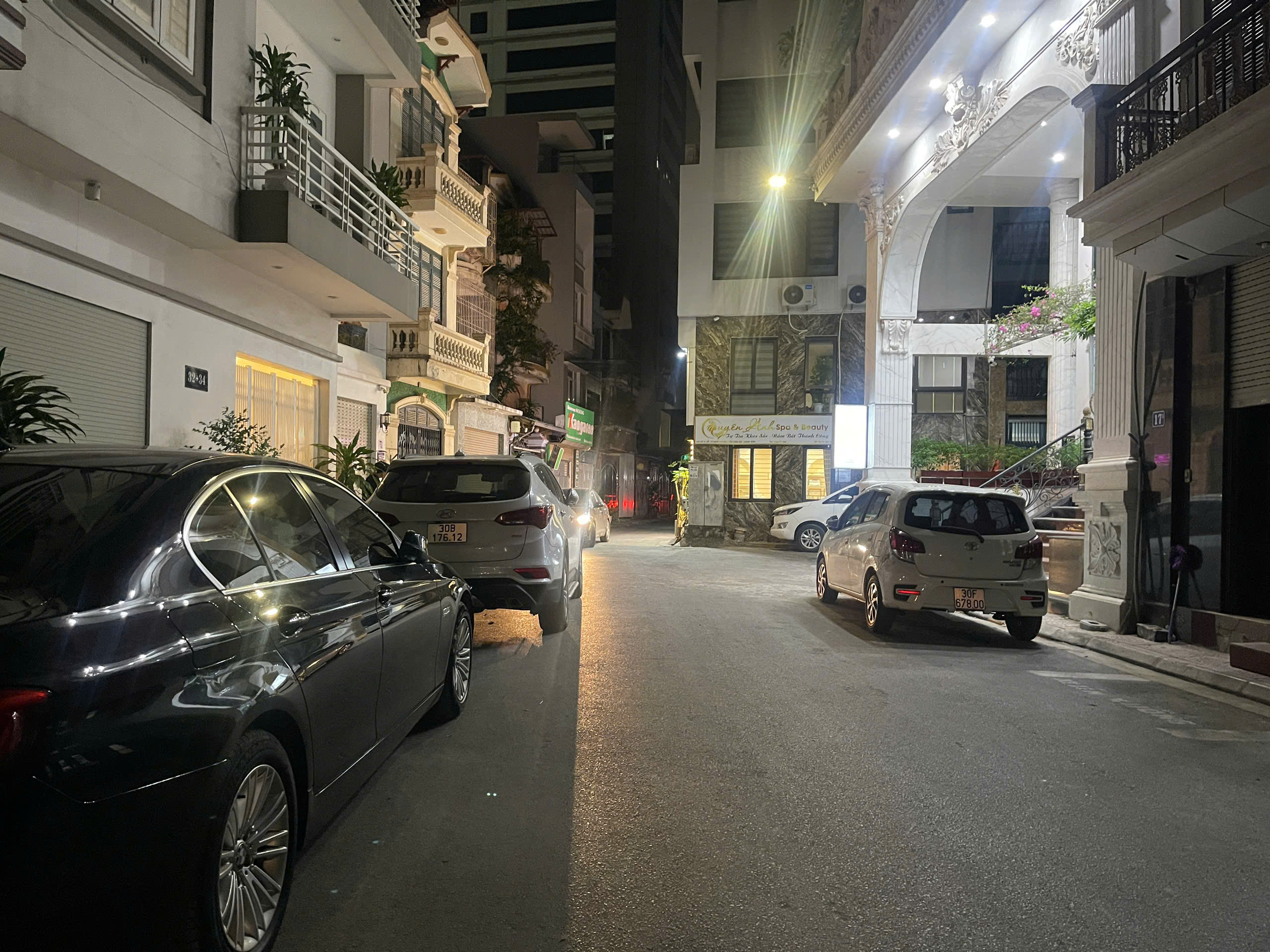 NHÀ ĐỘC LẬP NGUYỄN VĂN CỪ- Ô TÔ- GARA – FULL NỘI THẤT CAO CẤP 37M, 7 TẦNG , THANG MÁY 13 TỶ50M RA PHỐ