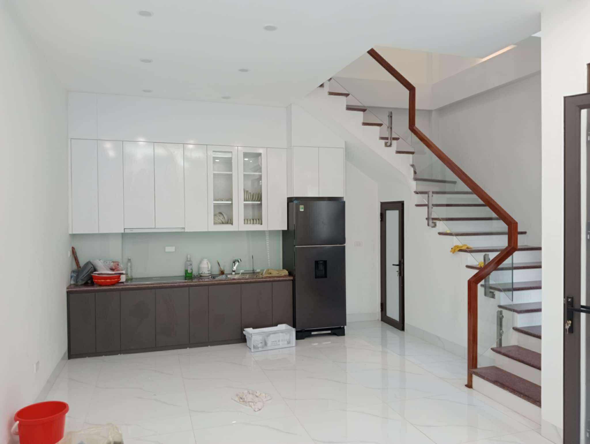 BÁN NHÀ 5 TẦNG TRẦU QUỲ – GIA LÂM, VỊ TRÍ ĐẸP – GIÁ CHỈ 5.9 TỶ