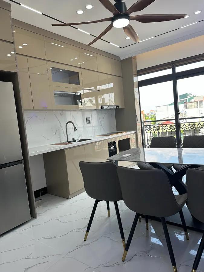 Chỉ 9.x Tỷ Thôi - Nhà Ngọc Thụy 36m2, 6T Thang Máy, Ô Tô Đỗ Cạnh Nhà, 2 Thoáng, Full NT