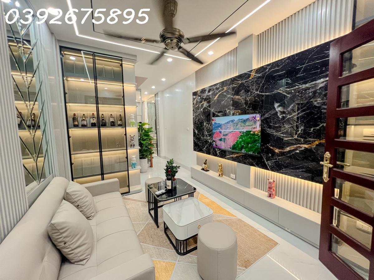 Bán nhà Thanh Lãm 46m2, 6 tầng, lô góc, ô tô tránh, thang máy, ngõ thông,ở ngay