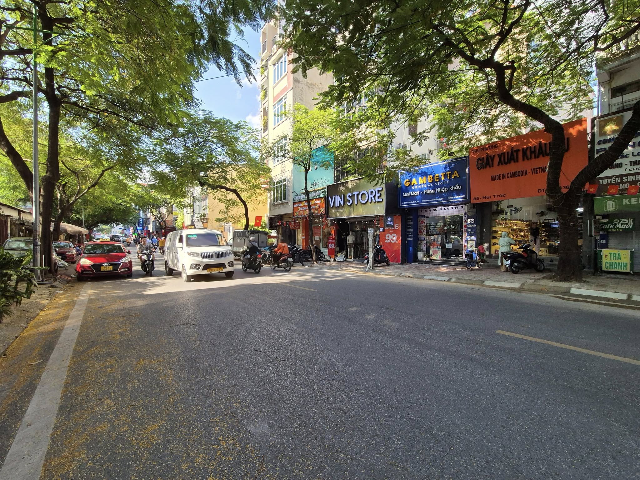 MẶT PHỐ, NÚI TRÚC, BA ĐÌNH-VỈA HÈ-KINH DOANH-Ô TÔ:137M X4T,MT 4,7M, GIÁ 63 TỶ
