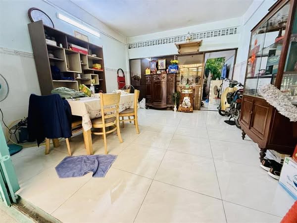 SIÊU PHẨM MẶT TIỀN 12M NGAY CHỢ P18 – KỀ NGÃ 3 NGUYỄN SƠN – 50M2 NHỈNH 5 TỶ