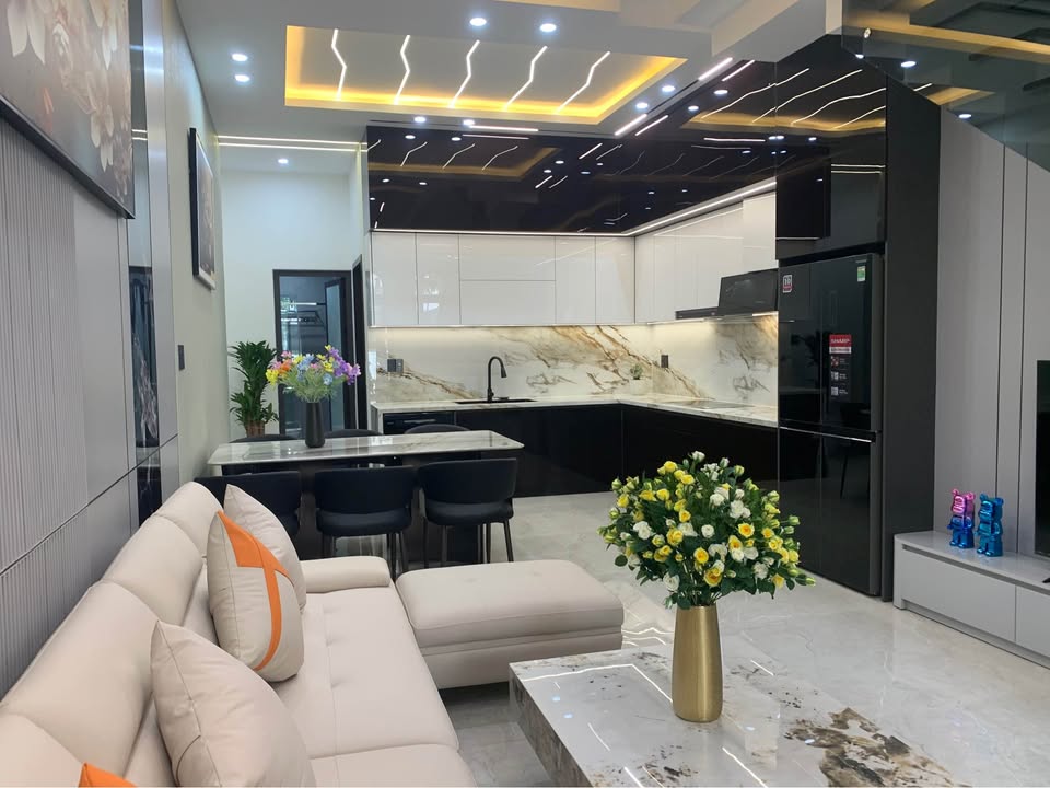 Bán nhà - hxh - Bùi Đình Túy -gần Rạch Xuyên Tâm Tương lai- 50m2 ( 4.2 x10 .5 ) - 1 trệt3 lầu -4 PN - Mới ở ngay - 9.2