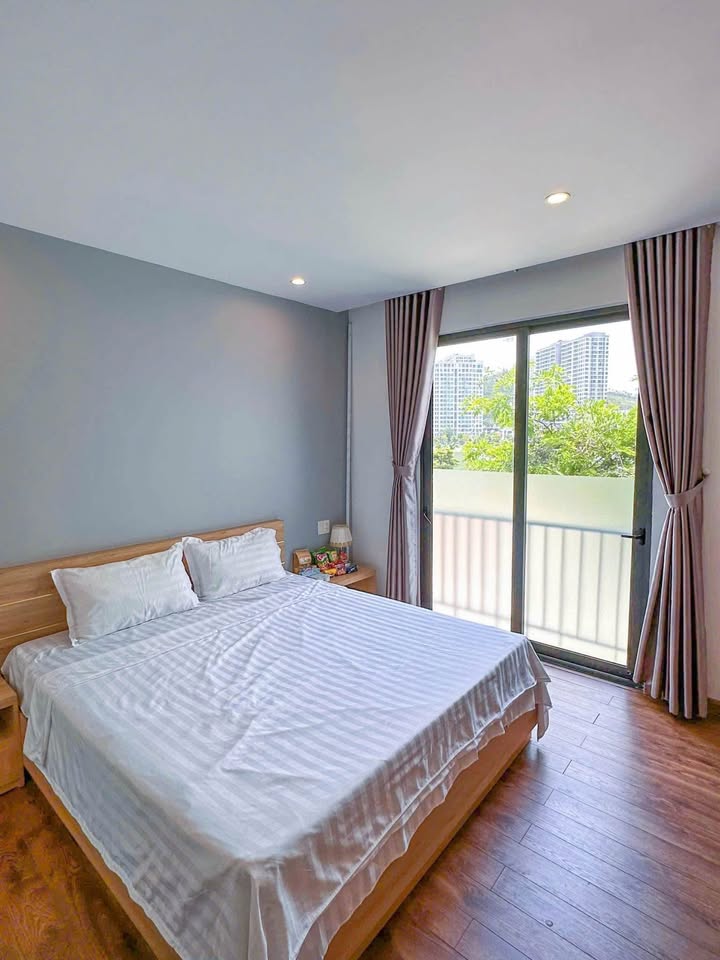 Bán căn Liền kề 4 tầng 98m2 Lô Góc tại Lotus Resident Ven Biển trung tâm du lịch Bãi Cháy, Hạ Long siêu đẹp!!!