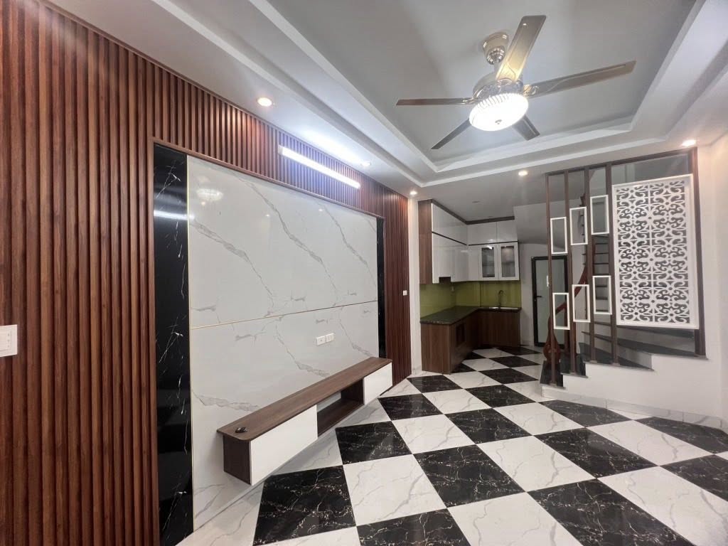 Bán nhà đoàn thị điểm - hxh - 83m2 ( 3.5 x 24) 5 tầng 2 MT - 6 PN - 7 NVS - cải tạo thêm 3 PN nữa - A4 - Sổ 2025 - chỉ