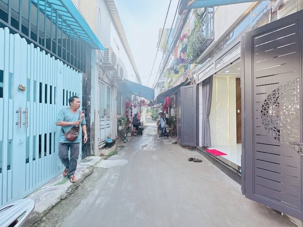 Nhà Đường Trần Thánh Tông Phường 15 Quận Tân Bình Cũ.