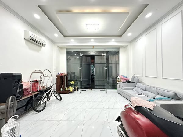 Nhà HXH Đường Hoàng Văn Thụ Quận Phú Nhuận Phường 8 Cũ.