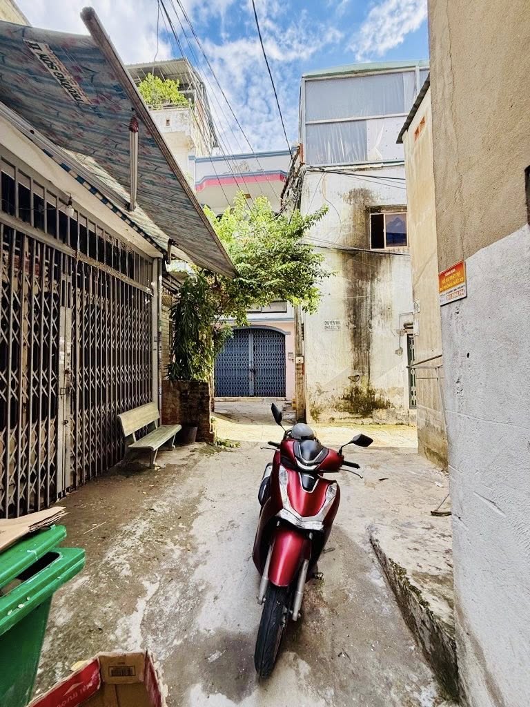 ĐỐI DIỆN AEON – CÁCH MẶT TIỀN 1 CĂN – 61M – SẴN DÒNG TIỀN - GIÁ MỀM CHỈ 5.X