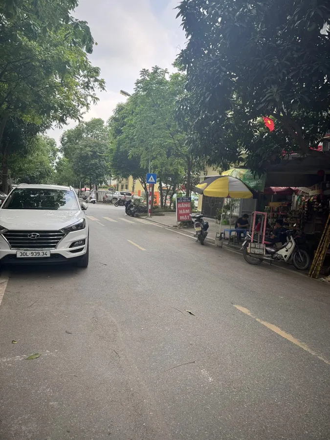 Bán Nhà KĐT Văn Phú. Hà Đông. 6 Tầng Thang Máy. Ô Tô. Vỉa Hè. DT 63m2. MT 5m. Giá 21,9 Tỷ.