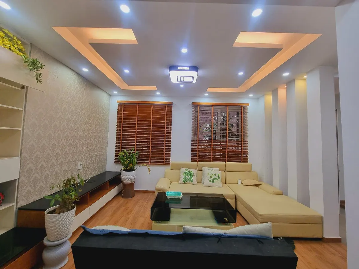 [130] Siêu phẩm! Bán nhà 74m2, MT siêu rộng 9.6m, gần mặt phố, hồ Hoàng Cầu, tặng GPXD 9 tầng