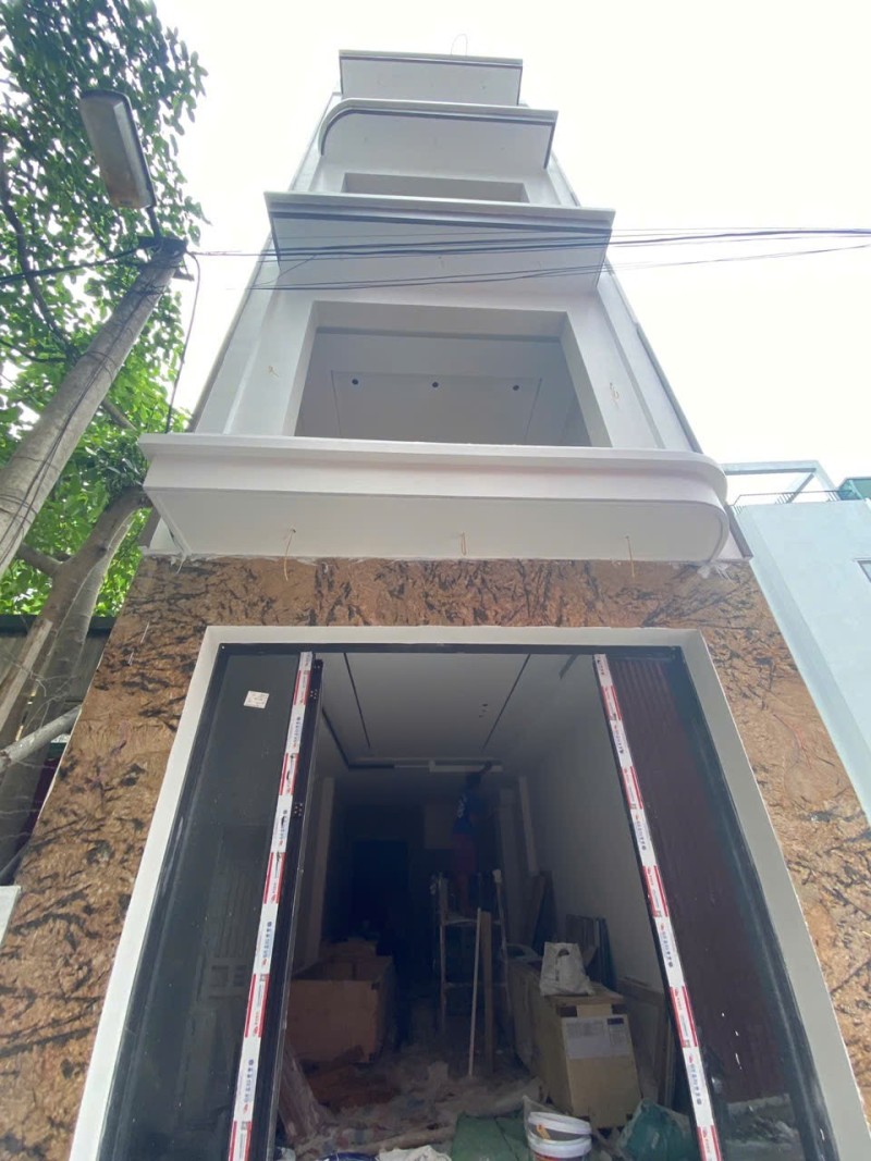 NHÀ MỚI 6 TẦNG – THANG MÁY – PHỐ TRẠM, LONG BIÊN – CHỈ 9.8 TỶ!