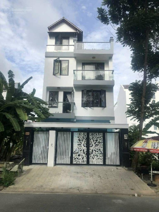 Bán nhà KDC Conic - 4 tầng 8 phòng master - SHR hoàn công đủ - 7x20m DT sàn: 331m2 - chỉ 13.8 tỷ