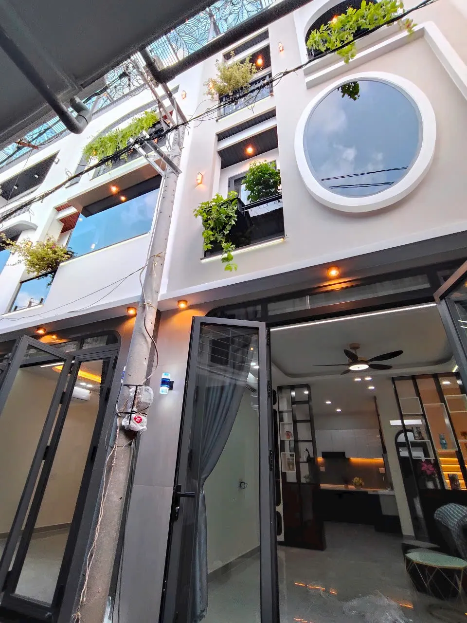 NHÀ MỚI CÒN THƠM MÙI SƠN – 3PN 4WC – VÀO Ở NGAY – TẠI PHƯỜNG 14, GÒ VẤP