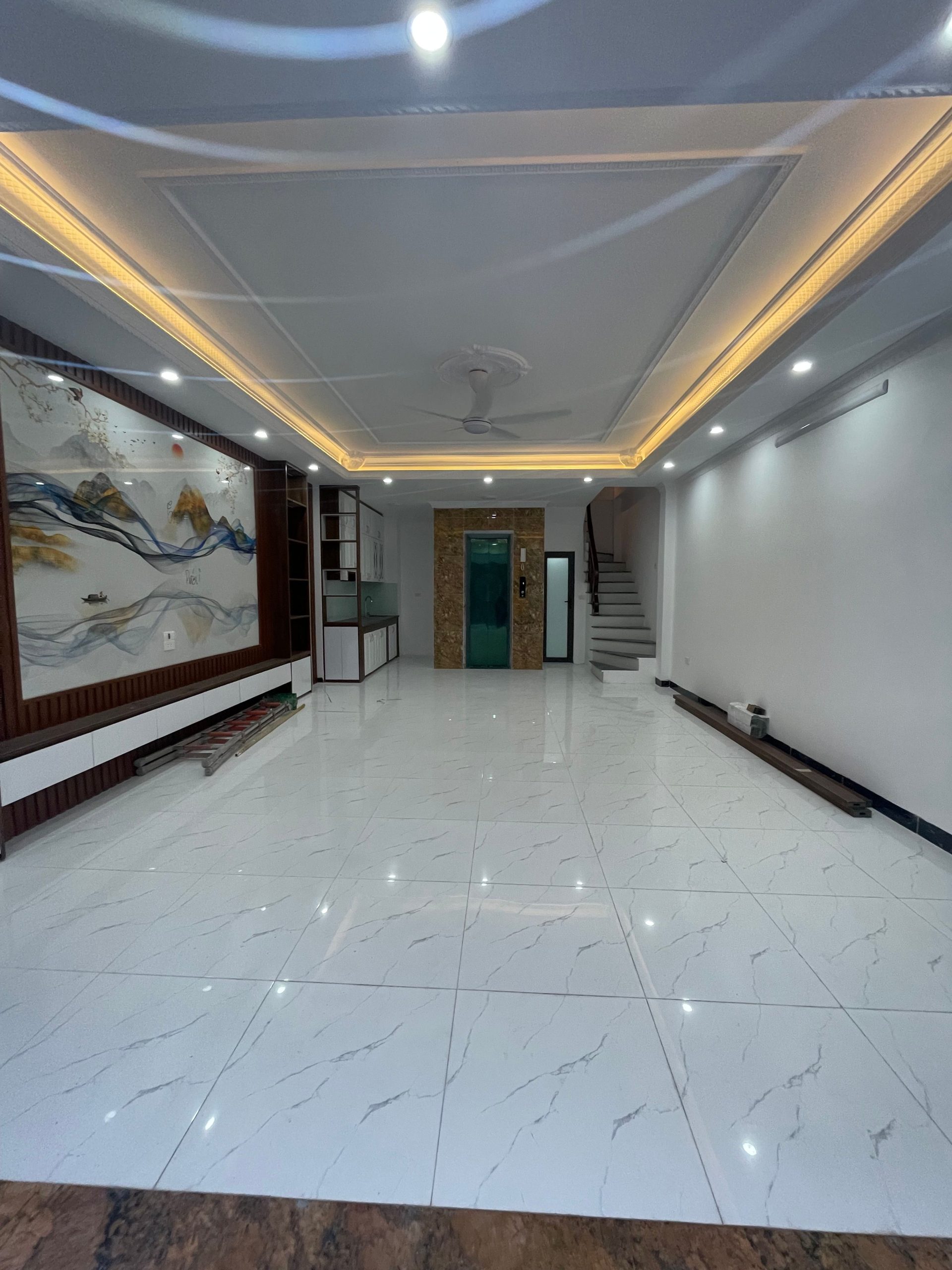 BÁN BÁN NHÀ VŨ XUÂN THIỀU – LONG BIÊN – 6 TẦNG THANG MÁY, GARA Ô TÔ, 2 THOÁNG – GIÁ CHỈ 11.8 TỶ