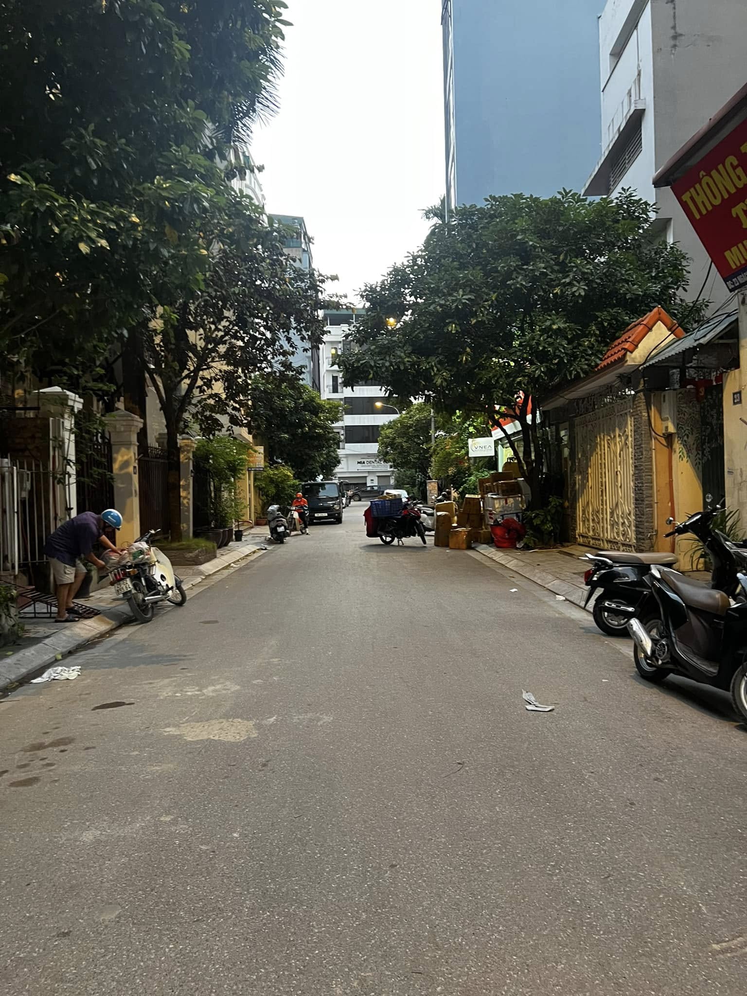 TÒA VĂN PHÒNG, NGÕ 603, LẠC LONG QUÂN, TÂY HỒ-VỈA HÈ-KD-GARA: 118M X10T, MT 6M, GIÁ 79 TỶ.