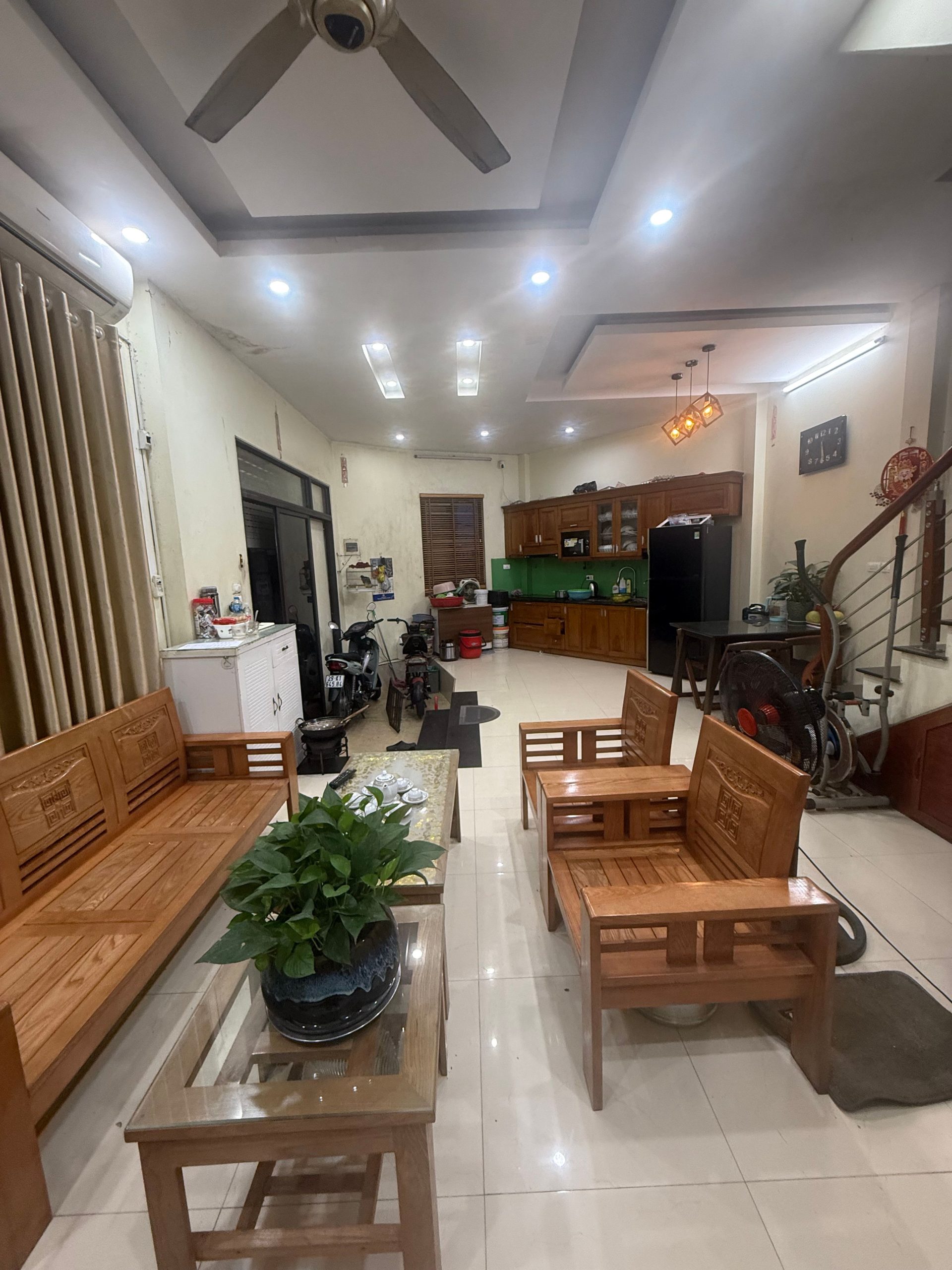 LÔ GÓC SIÊU PHẨM NGỌC LÂM – MẶT TIỀN 8M QUYỀN LỰC – GIÁ CHỈ 9.8 TỶ!!!