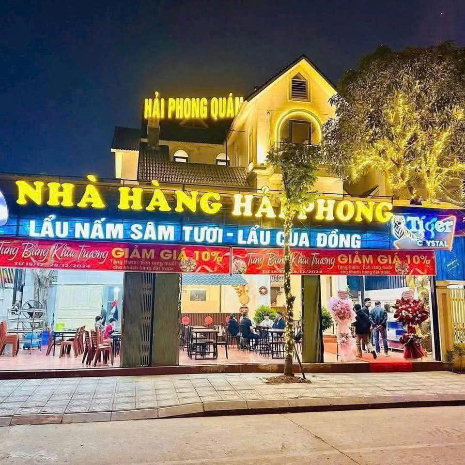 CHO THUÊ NHÀ PHỐ LẠC LONG QUÂN TÂY HỒ HÀ NỘI Diện tích: 82m2 x 2 tầng Mặt tiền: 12m