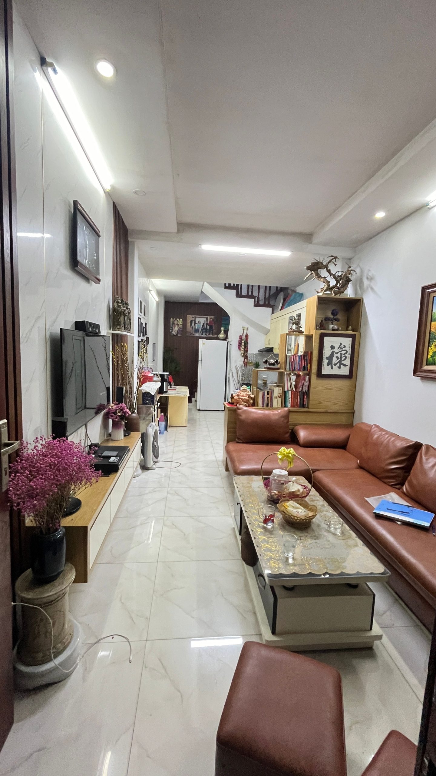 SIÊU PHẨM NGUYỄN VĂN CỪ - 5 TẦNG ĐẸP LONG LANH - Ô TÔ VÀO CỬA - 8.5 TỶ