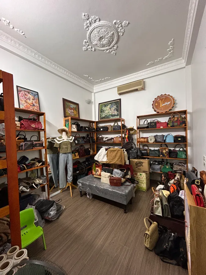 Bán Nhà Nguyễn Phúc Lai. Đống Đa. Ô Tô. DT 44m2. MT 3,4m. 4 Tầng. Giá 12,2 Tỷ.