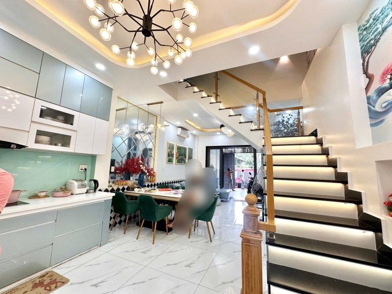 Bán nhà ngõ Dương Đình Hội, Q9, TP HCM, DT 70m2, 4 tầng, 4PN, sổ hồng, giá 6.75 tỷ.