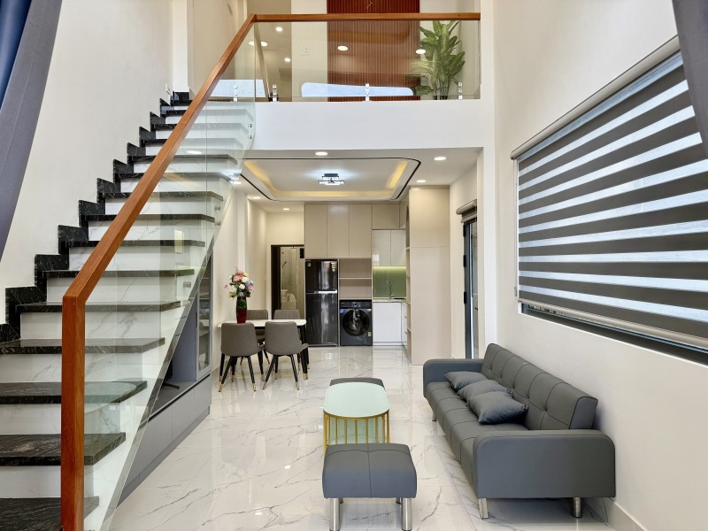 Bán nhà mặt phố mới vào ở ngay 60m2 3 pn Dương Bá Trạc ô tô tránh