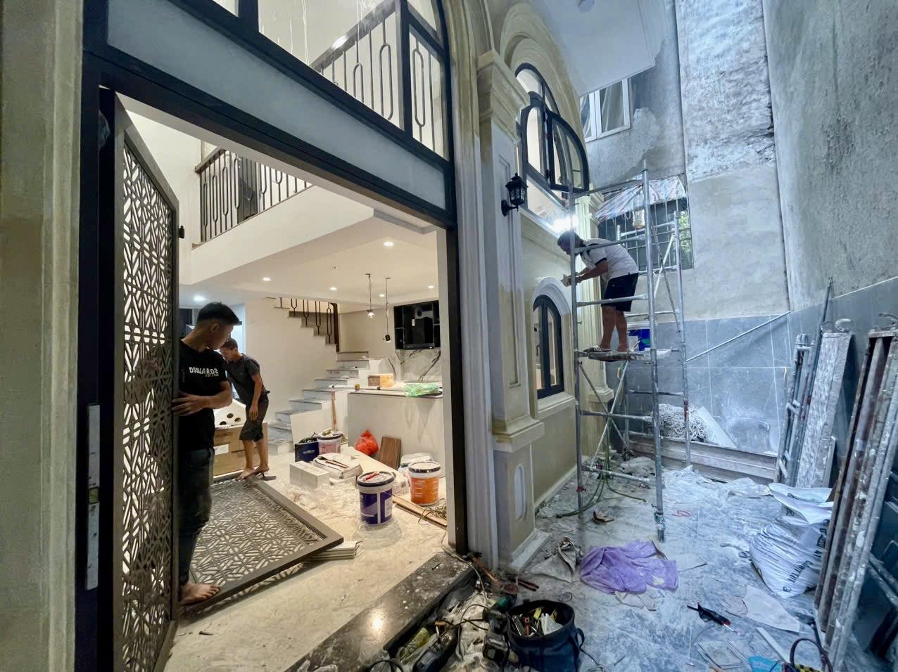 NHÀ ĐẸP, AN DƯƠNG VƯƠNG, TÂY HỒ-KD-THANG MÁY:49M X6T, MT 5M, GIÁ 11,8 TỶ.