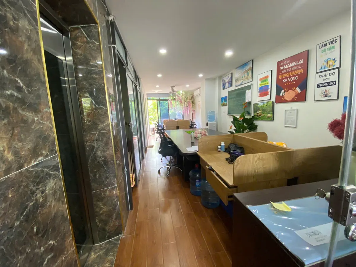 Bình Minh Garden Đức Giang 95 M2 X 5 Tầng Mặt tiền 5m,25.9 tỷ Long Biên.NHÀ 2 MẶT TIỀN TRƯỚC SAU.