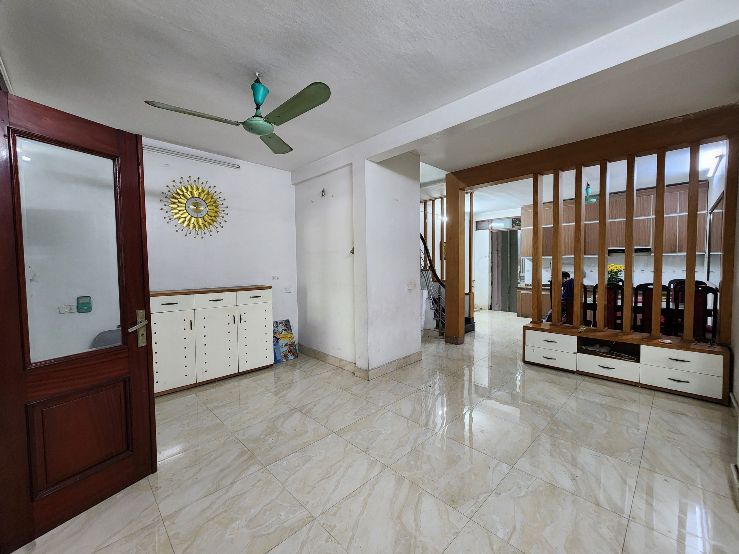 Ngọc Lâm 46.5m² – 4 tầng – Mặt tiền 5m – 10.9 Tỷ NGÕ NÔNG – 30M RA Ô TÔ ĐỖ NGÀY ĐÊM – TRUNG TÂM LONG BIÊN