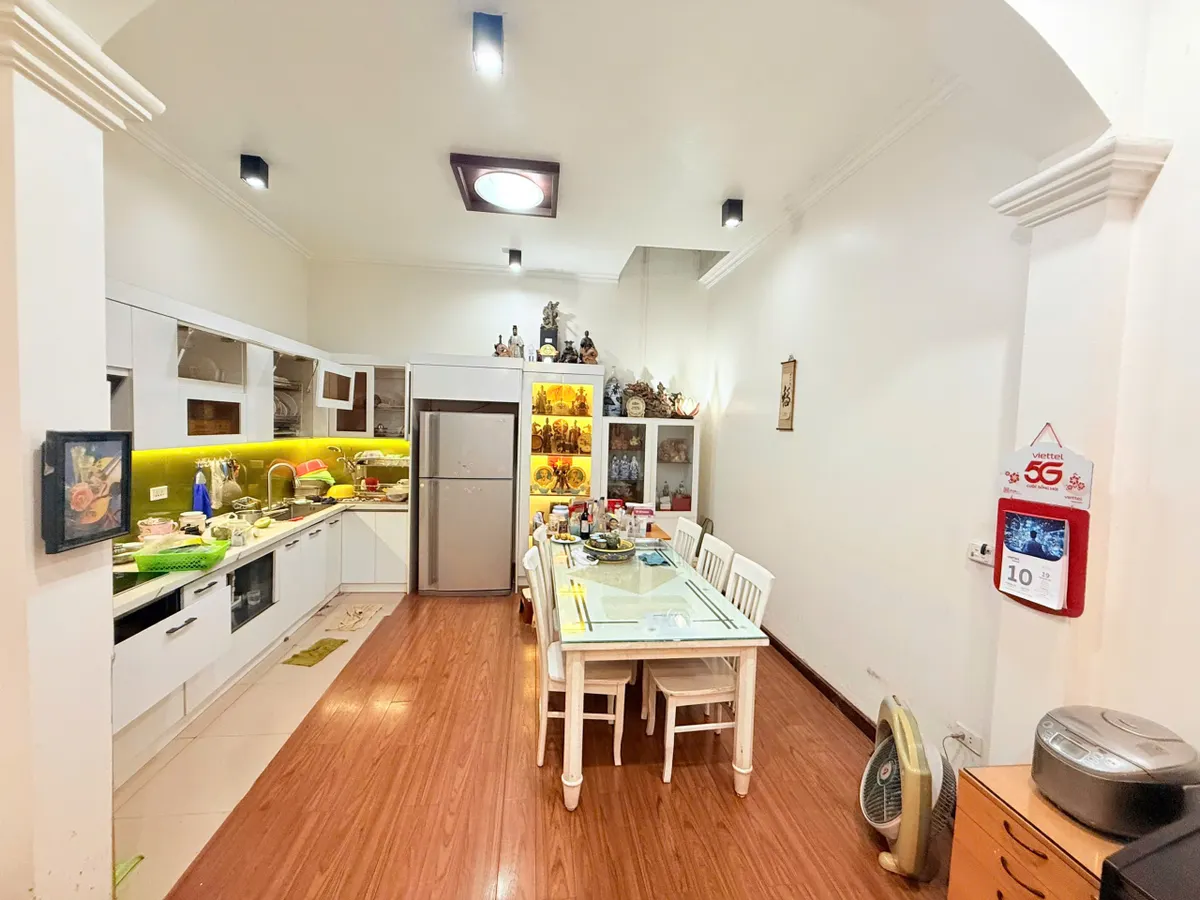 BÁN NHÀ TÂY HỒ - 5 TẦNG PHÂN LÔ - NGÕ THÔNG LỚN - Ô TÔ ĐỖ CỬA