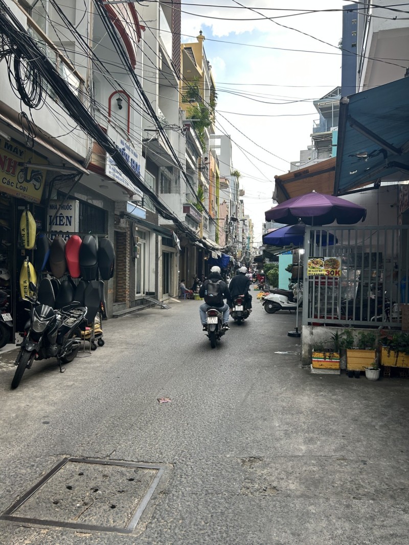 Bán riêng HXH 50m2 3 lầu Dương Bá Trạc 3pn phường 2 quận 8 cỉ 8,2 tỷ ctl