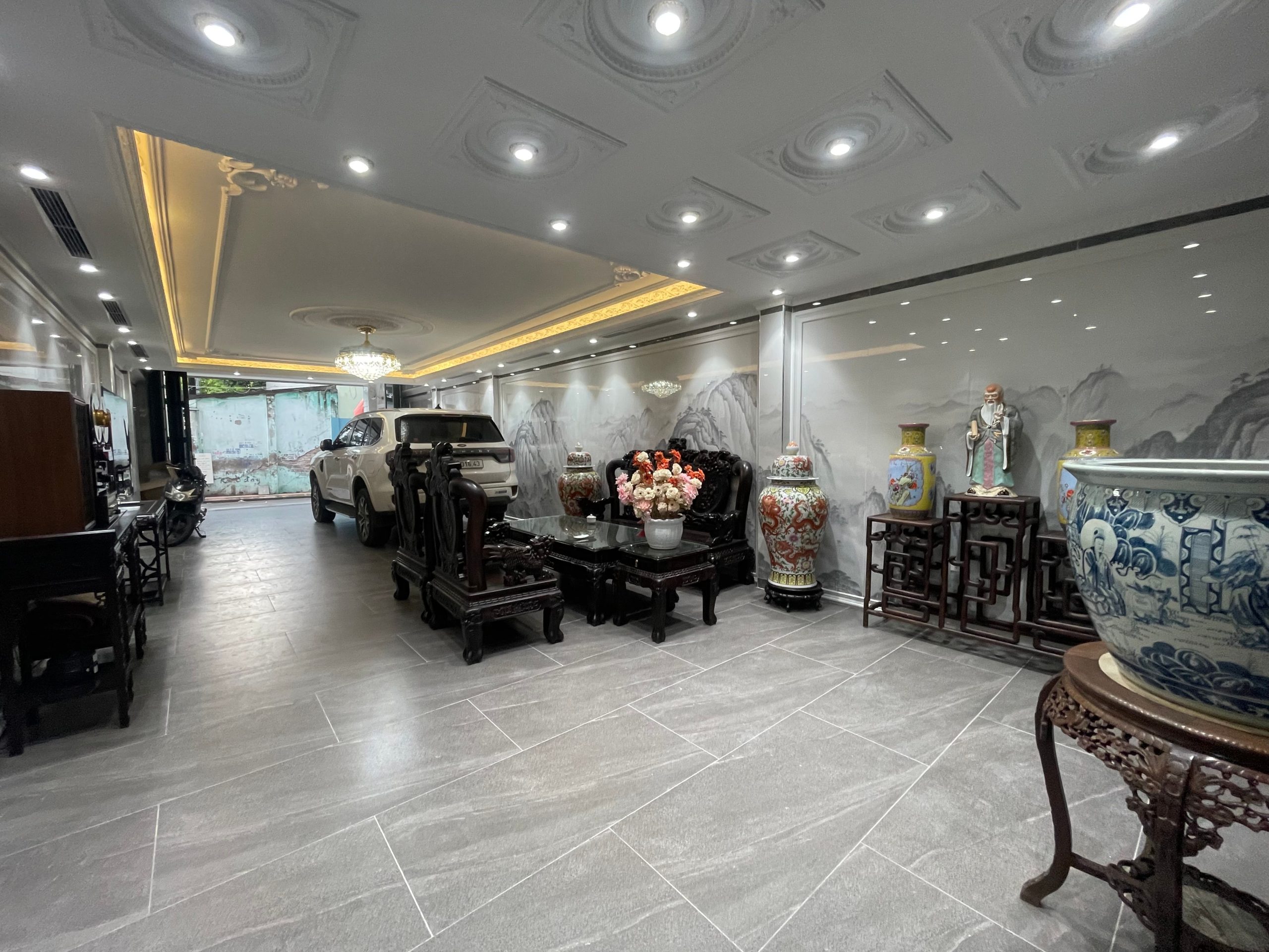 Nguyễn Văn Linh 96m² – 7 tầng – Thang máy – NHÀ ĐẸP ĐỘC LẬP – Ô TÔ TRÁNH – THANG MÁY HIỆN ĐẠI – ĐỐI DIỆN TRƯỜNG HỌC – VÀI BƯỚC RA MẶT PHỐ